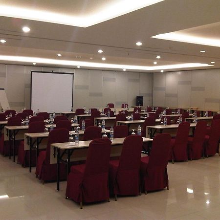 Amaris Hotel Mangga Dua Square Jacarta Exterior foto
