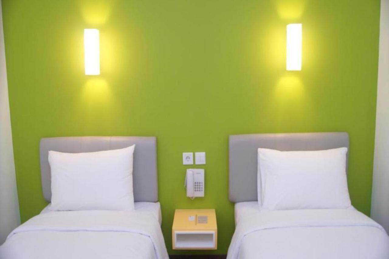 Amaris Hotel Mangga Dua Square Jacarta Exterior foto