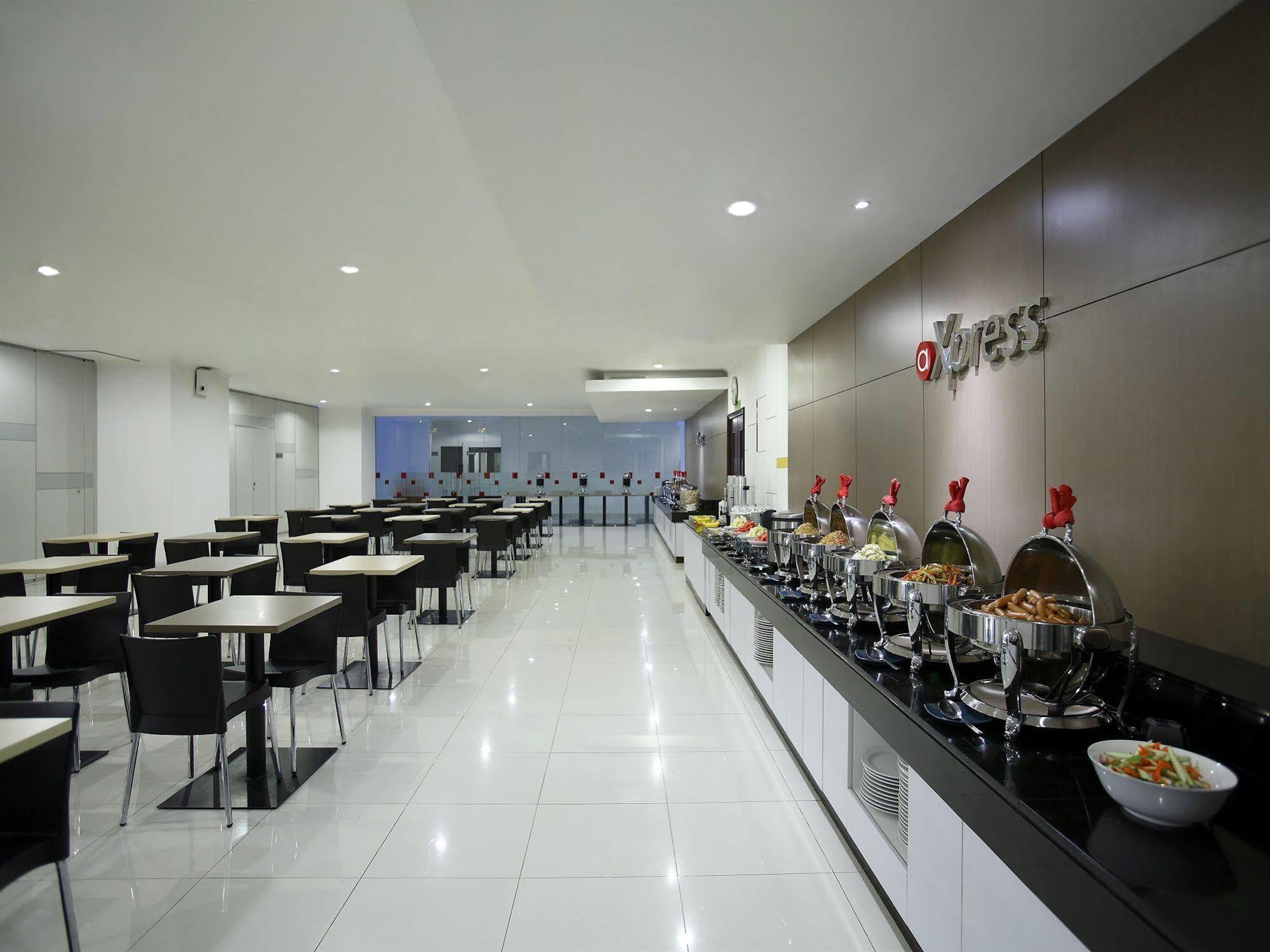 Amaris Hotel Mangga Dua Square Jacarta Exterior foto